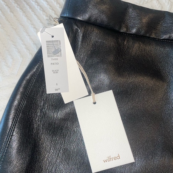 Wilfred, black mini skirt, size 6 - Picture 2 of 4